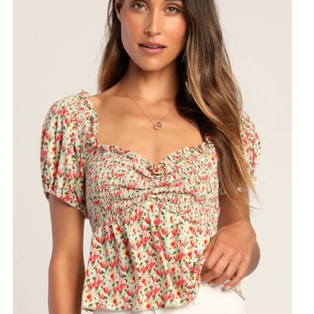 Lulus Such A Flirt Top Womens Medium Sage Floral Smocked Peplum Milkmaid Blouse